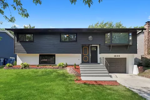 1635 216th St, Sauk Village, IL 60411