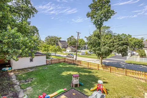 Exterior - 403 S Washington St, Wheaton, IL 60187 photo 3 of 3