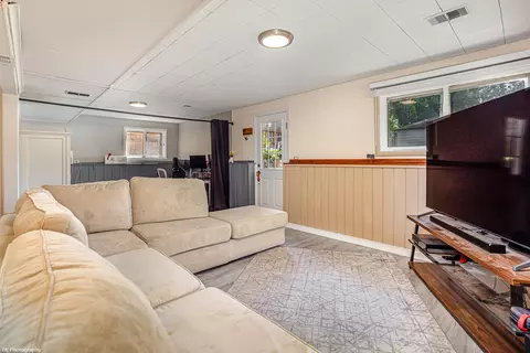 Living - 403 S Washington St, Wheaton, IL 60187 photo 3 of 3