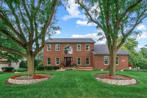 3827 Caine Ct, Naperville, IL 60564