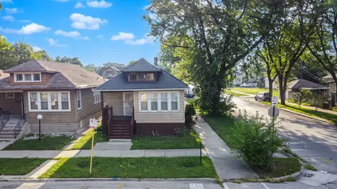 10059 S Lafayette Ave, Chicago, IL 60628