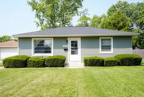 1319 N William St, Joliet, IL 60435
