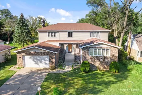 17 W508 Hawthorne Ave, Wood Dale, IL 60191