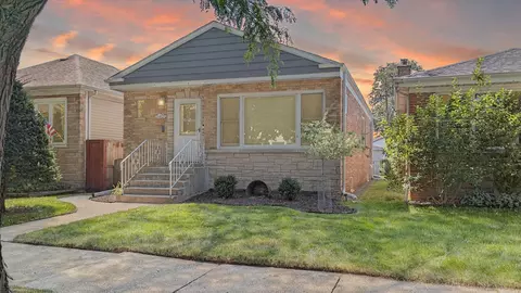 5452 N Natchez Ave, Chicago, IL 60656