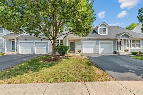 816 Derby Crse, Saint Charles, IL 60174