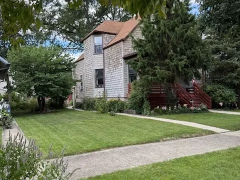 819 Mapleton Ave, Oak Park, IL 60302 photo 2