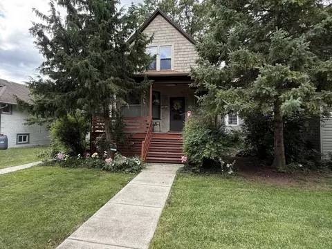 819 Mapleton Ave, Oak Park, IL 60302