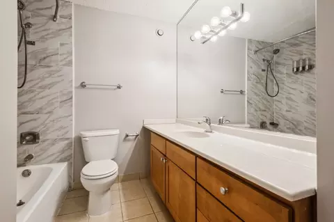 30 E Huron St #2803, Chicago, IL 60611 photo 13