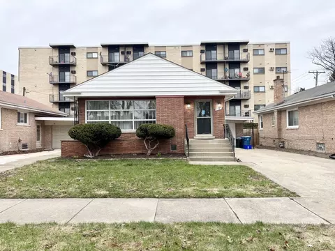 7741 Taylor St, Forest Park, IL 60130