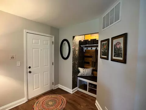 Entry Way - 1600 Queens Ct #A1, Wheeling, IL 60090 photo 1 of 1