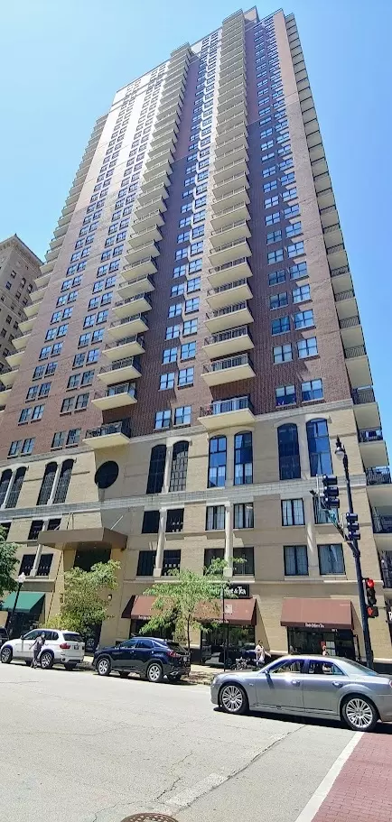 41 E 8th St #805, Chicago, IL 60605