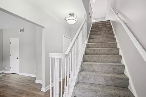 Entry Way - 120 Kimball St, Elgin, IL 60120 photo 1 of 2