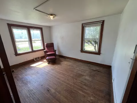 709 W Diggins St, Harvard, IL 60033 photo 10