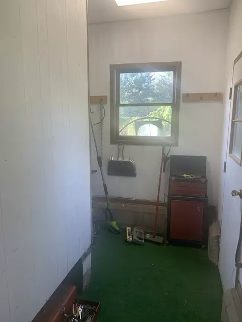 709 W Diggins St, Harvard, IL 60033 photo 8