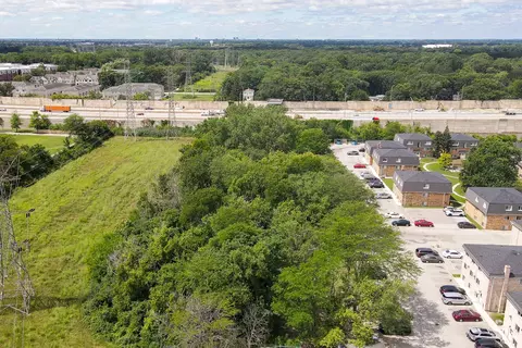 9600 Lyman Ave, Des Plaines, IL 60016 photo 6