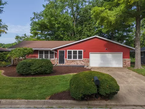Exterior - 213 Cambridge Dr, Normal, IL 61761 photo 6 of 7