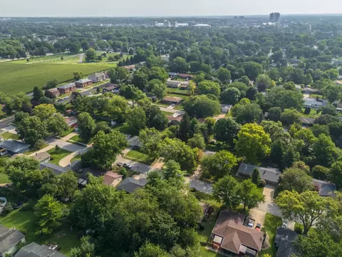 View/Area - 213 Cambridge Dr, Normal, IL 61761 photo 4 of 5