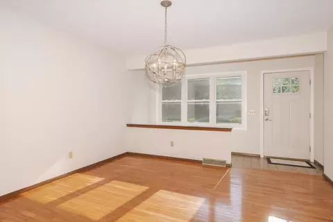 Living - 213 Cambridge Dr, Normal, IL 61761 photo 3 of 9