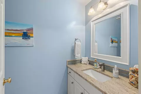 Bath - 3115 Compton Rd, Aurora, IL 60504 photo 1 of 4
