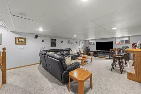 Living - 3115 Compton Rd, Aurora, IL 60504 photo 5 of 5
