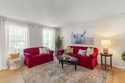 Living - 3115 Compton Rd, Aurora, IL 60504 photo 1 of 5