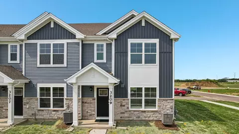 3195 Grande Trl, Yorkville, IL 60560