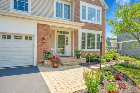 7151 Preston Ct, Gurnee, IL 60031 photo 3