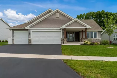 327 Whitetail Trl, Belvidere, IL 61008