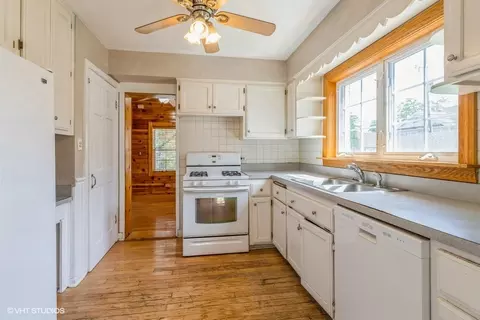 2140 Cedar Ct, Glenview, IL 60025 photo 7