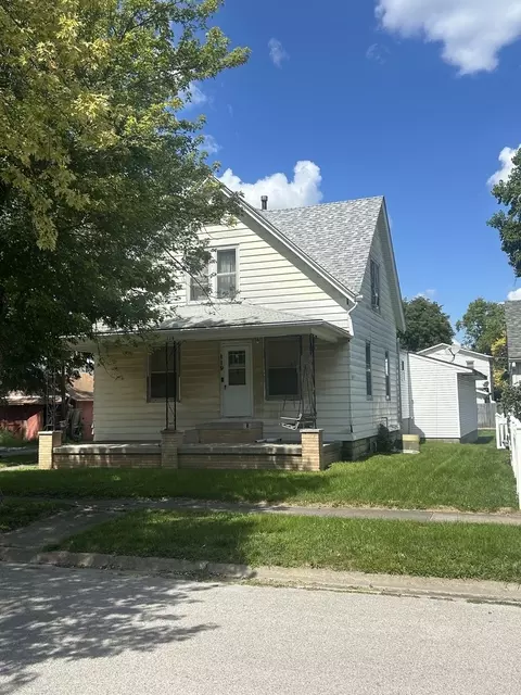 119 W Lowell Ave, Pontiac, IL 61764