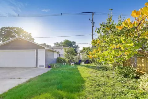 Exterior - 534 Lathrop Ave, River Forest, IL 60305 photo 5 of 6