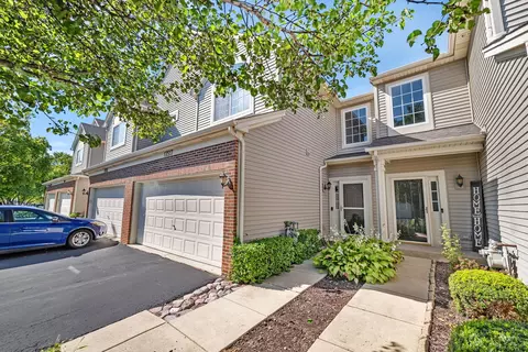 17517 Gilbert Dr, Lockport, IL 60441 photo 2