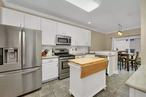 17517 Gilbert Dr, Lockport, IL 60441 photo 7