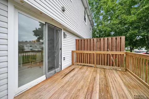 Exterior - 309 Peppertree Ln, Aurora, IL 60504 photo 1 of 3