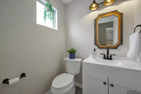 Bath - 309 Peppertree Ln, Aurora, IL 60504 photo 1 of 2