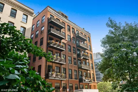 154 W Hubbard St #404, Chicago, IL 60654