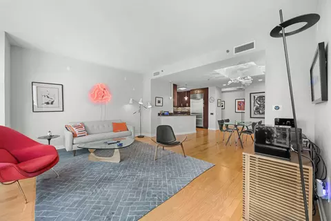 Living - 60 E Monroe St #4703, Chicago, IL 60603 photo 2 of 3