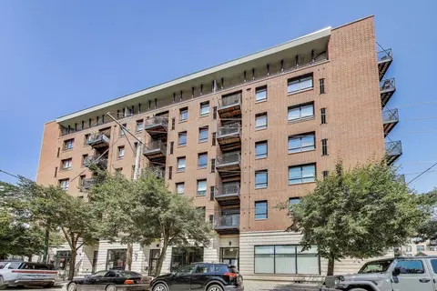 974 W 35th Pl #503, Chicago, IL 60609