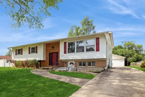 6870 Highland St, Hanover Park, IL 60133