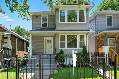 223 W 118th St, Chicago, IL 60628