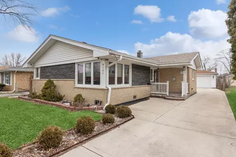 9121 Massasoit Ave, Oak Lawn, IL 60453