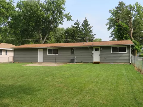 Exterior - 1310 Mabel Ct, Morris, IL 60450 photo 9 of 10