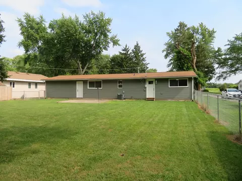Exterior - 1310 Mabel Ct, Morris, IL 60450 photo 8 of 10