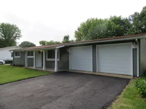 Exterior - 1310 Mabel Ct, Morris, IL 60450 photo 3 of 10