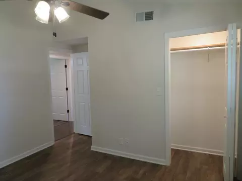 Bedroom - 1310 Mabel Ct, Morris, IL 60450 photo 2 of 2