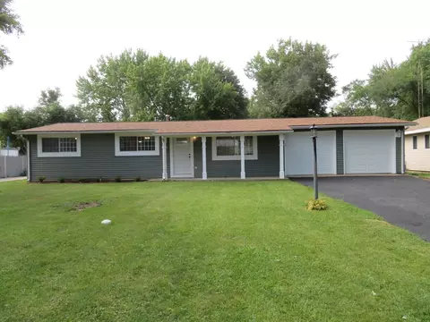 Exterior - 1310 Mabel Ct, Morris, IL 60450 photo 2 of 10