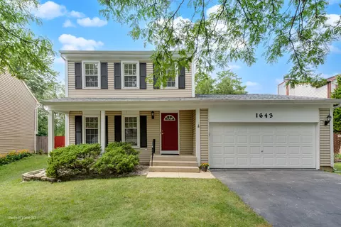 1643 Trafalgar Ln, Aurora, IL 60504