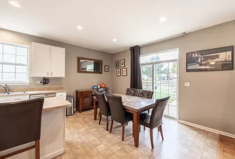 Dining - 3086 Wickenden Ave, Elgin, IL 60124 photo 1 of 1