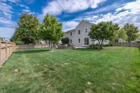 Exterior - 3086 Wickenden Ave, Elgin, IL 60124 photo 4 of 4