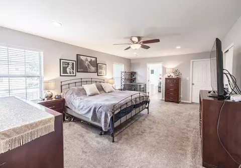 Bedroom - 3086 Wickenden Ave, Elgin, IL 60124 photo 1 of 5